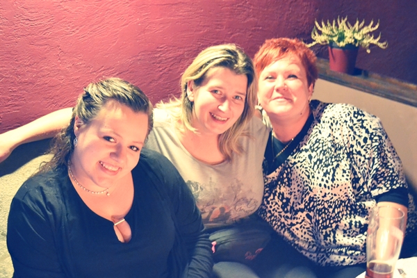 Kobietki forumowe :P<br />od lewej: LaSorciere, florida_blue, Margerita